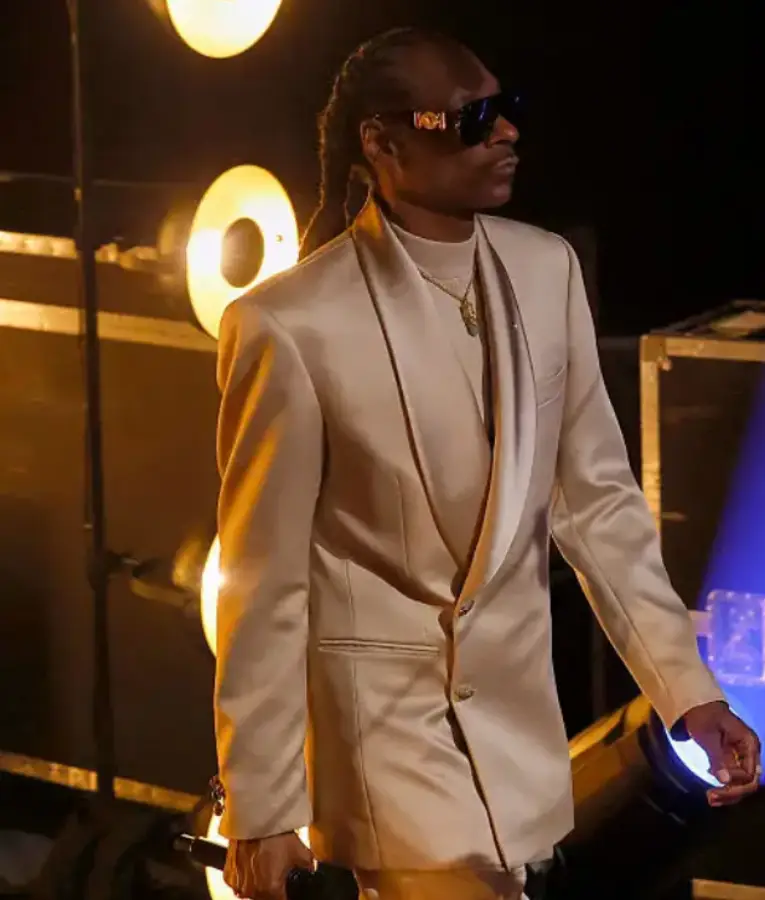 Snoop Dogg’s Blazer Suit
